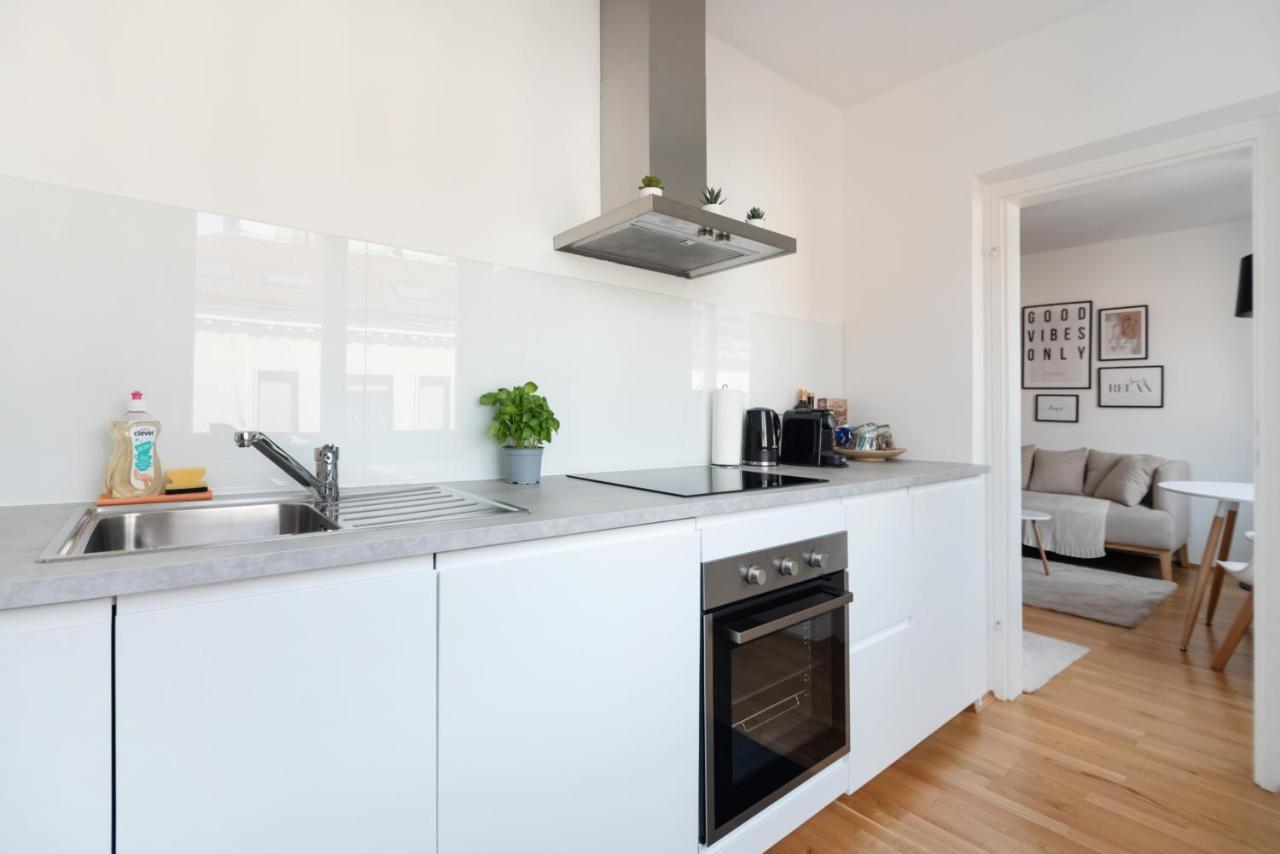 Apartment Modern, Bright -close To The Center In A Quiet Area