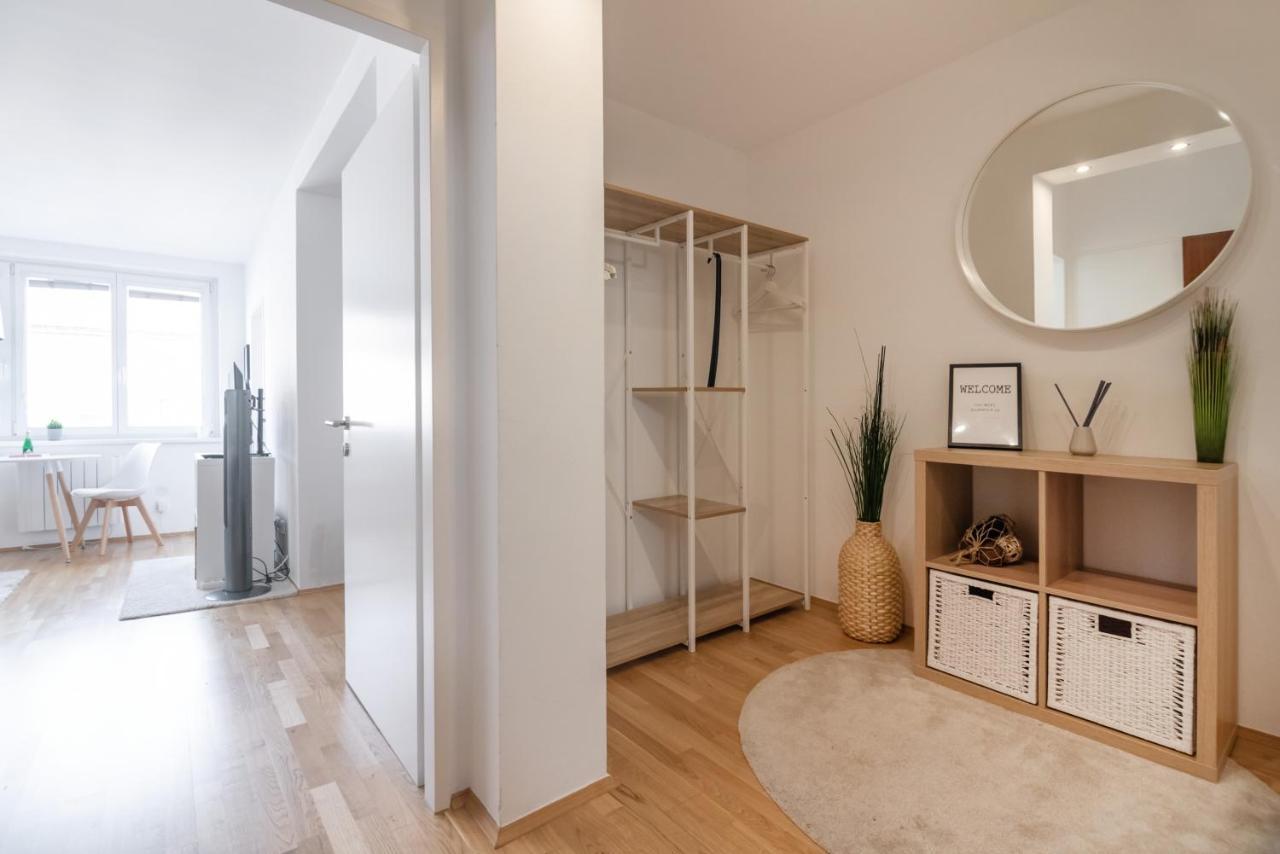 Modern, Bright -close To The Center In A Quiet Area Apartment Wien