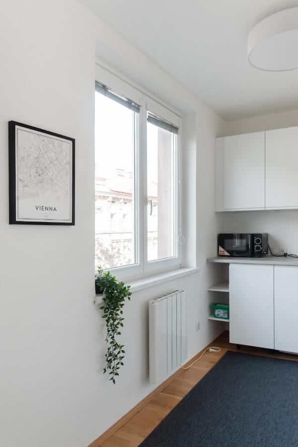 Modern, Bright -close To The Center In A Quiet Area Apartment Wien